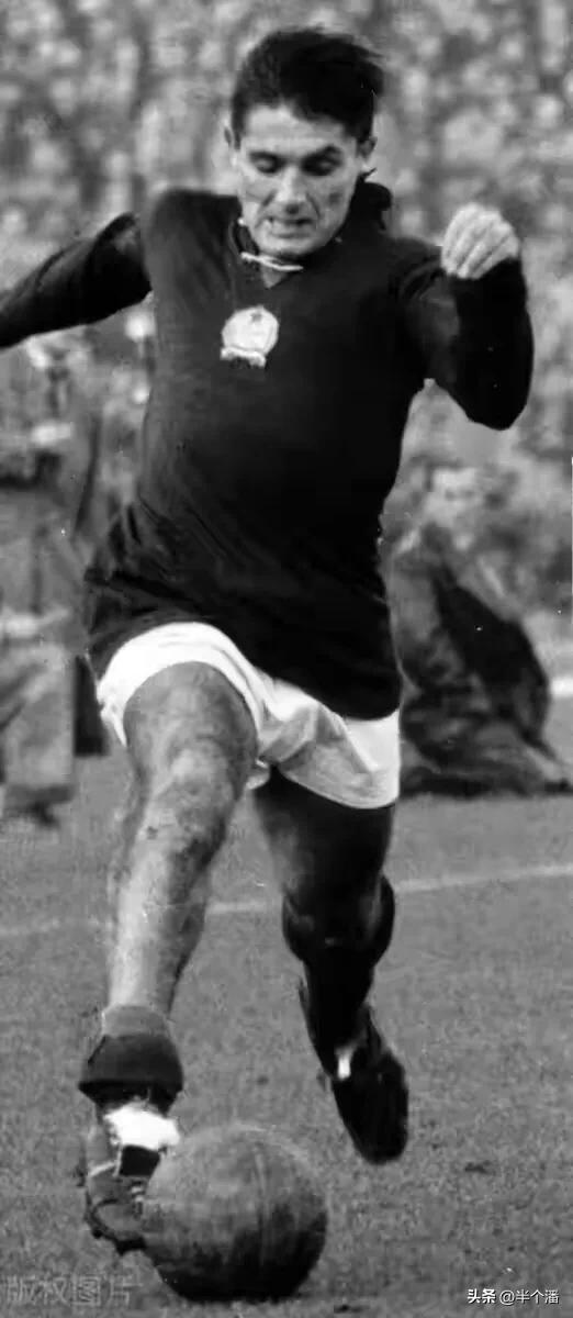 梅西世界杯金靴是哪个,世界杯历史上的足球冠军分别是