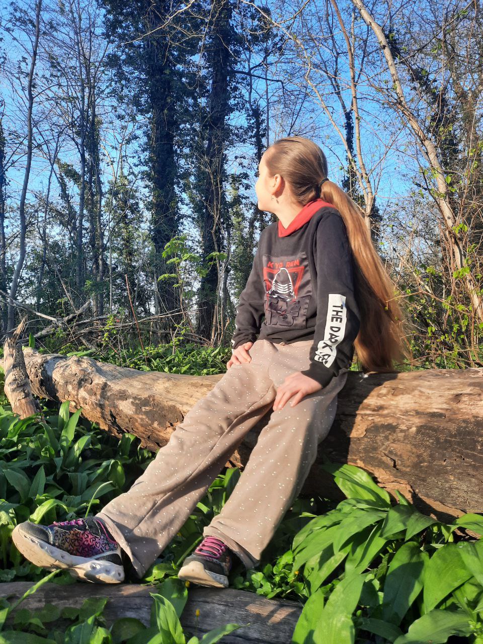 四百万乌克兰人返乡，有人冒着风险装修新家，有人抓紧结婚，只因“人生只有一次”