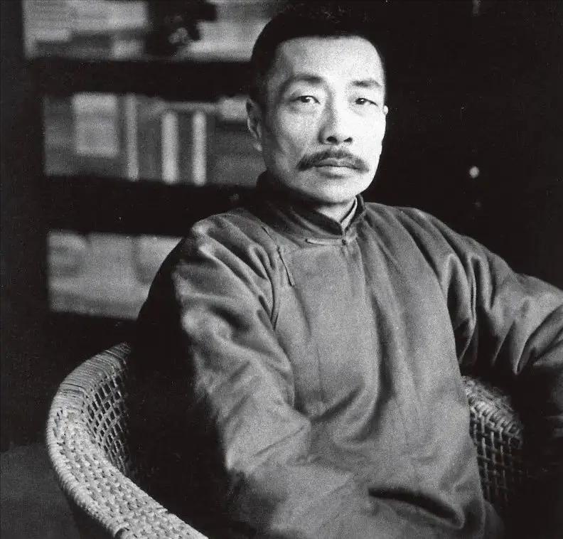 鲁迅闰土逝世时间图片,鲁迅儿时玩伴闰土的后人现在咋样