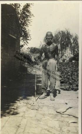 慈禧真人照片对比,清末老照片慈禧眼袋下垂