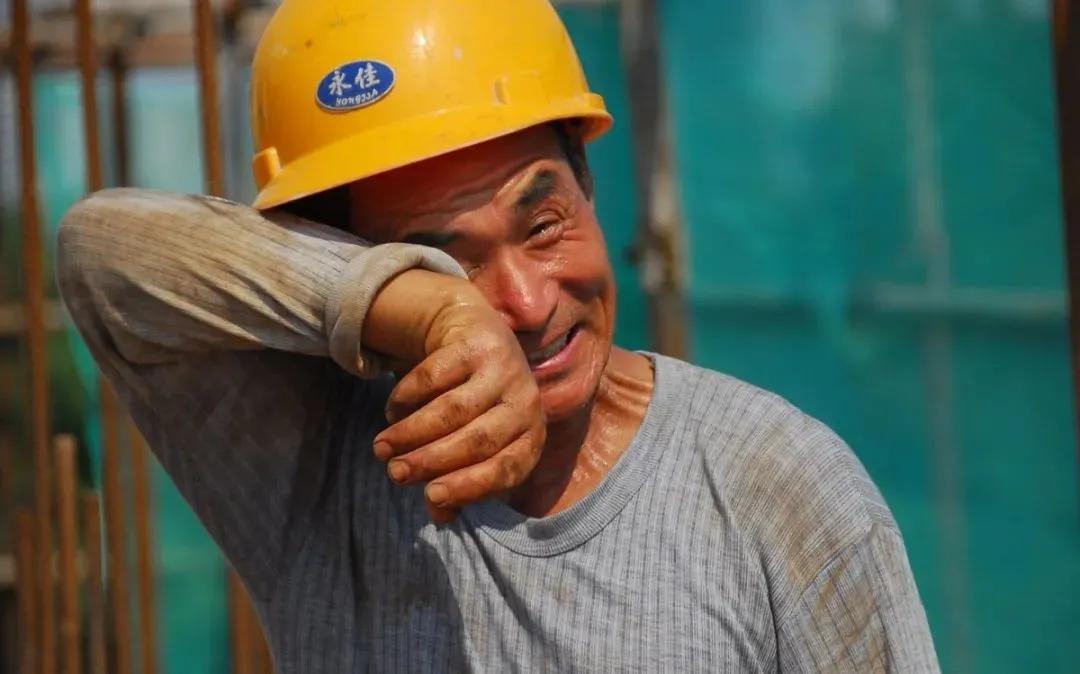 建筑业包工头艰难感悟,包工头揭秘的建筑行业黑幕