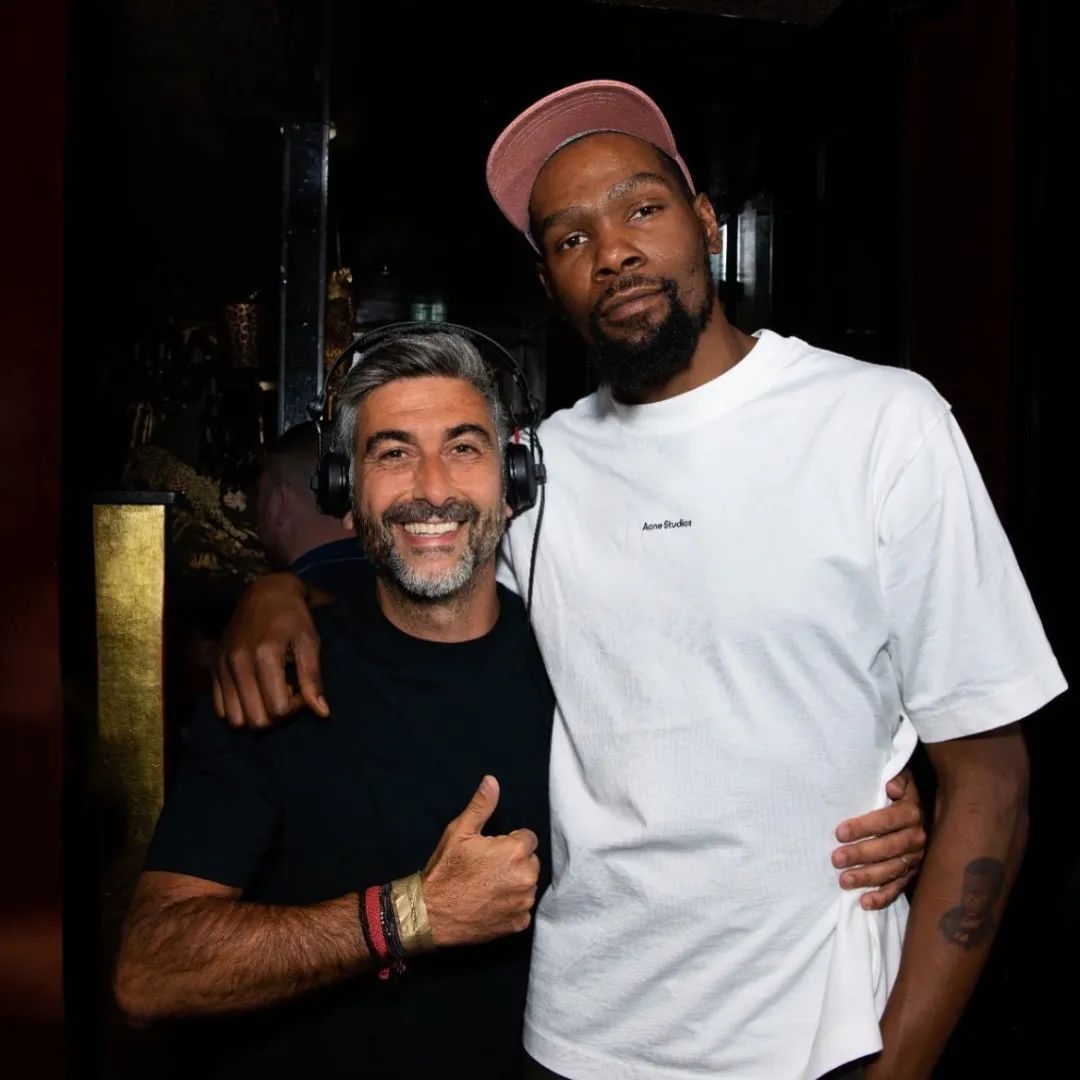 耐克终身代言人有几个杜兰特,杜兰特nike终身合作