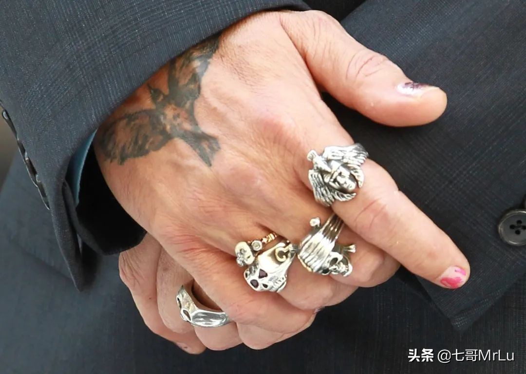 男人戒指：权力有多大，我就有多美