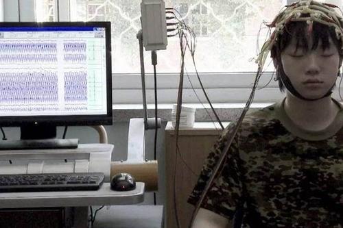 被杨永信电击孩子的父母现状,杨永信电击疗法孩子现状