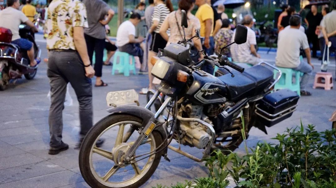 凤凰山，宇宙级草根网红孵化中心