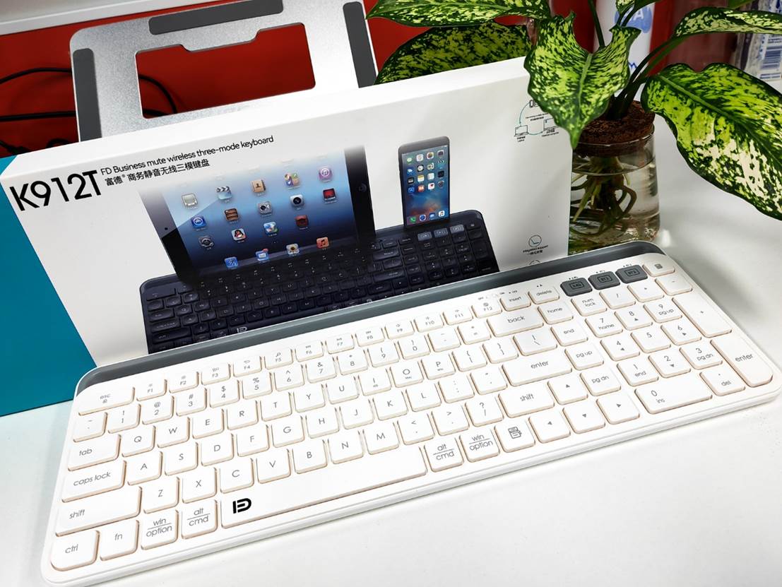 手机平板都可以用的键盘鼠标,手机平板电脑都可以用的键盘