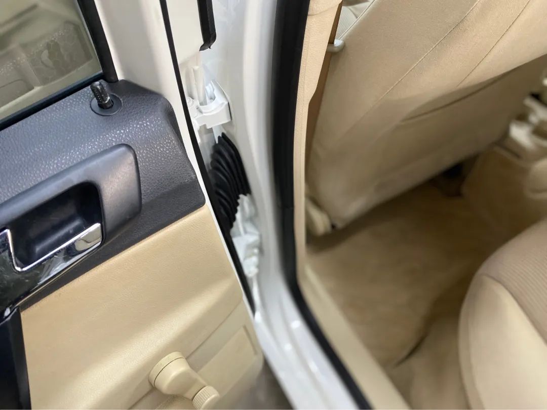 老款大众polo拆解内饰全过程,旧polo翻新视频