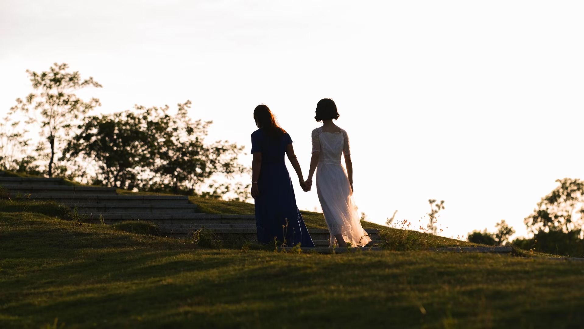 老板做生意就是低价买进去，高价卖出去，非常的简单