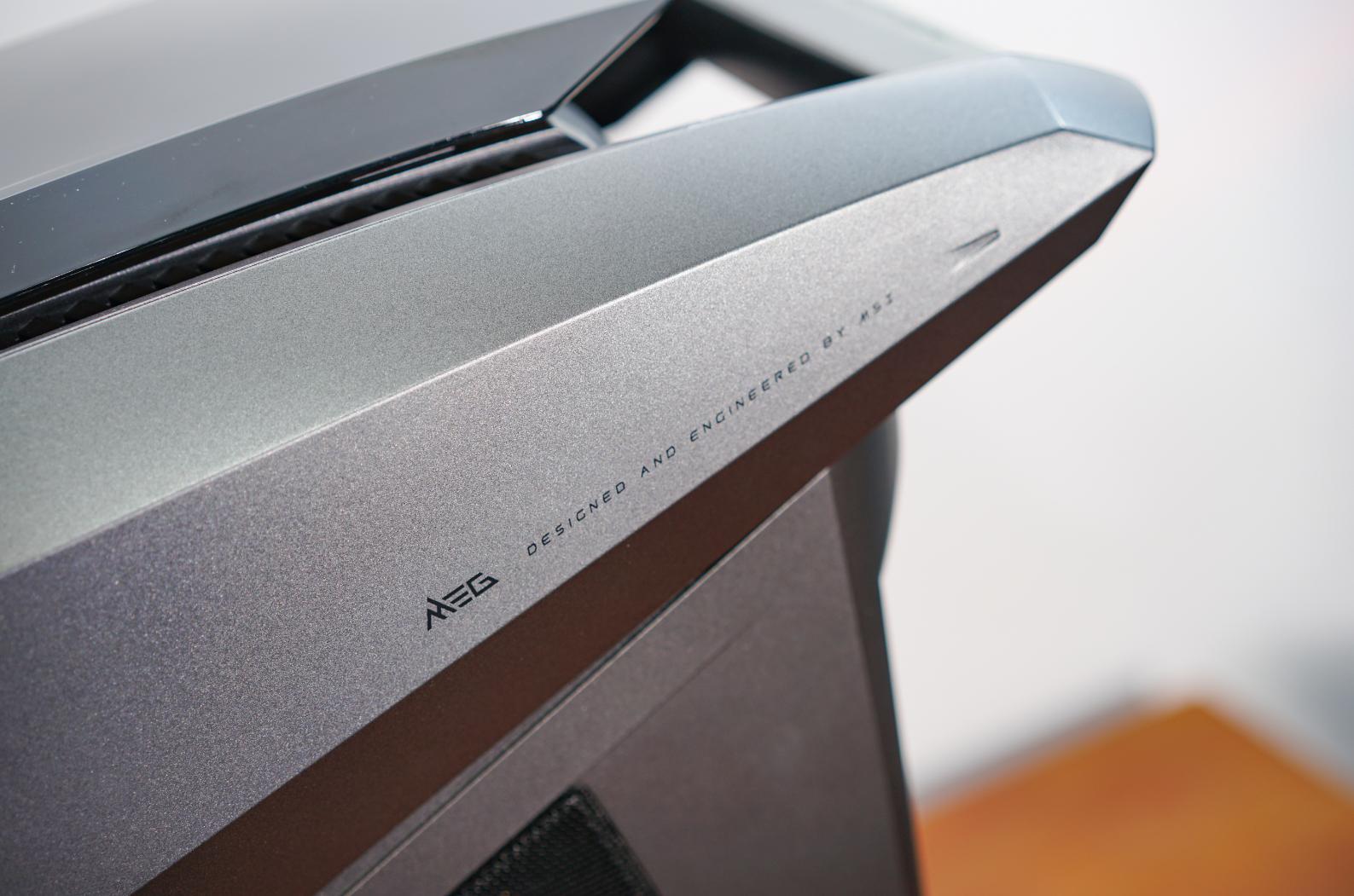 4万块钱的电脑能不能飞？快来看看微星宙斯盾Ti512代顶配版