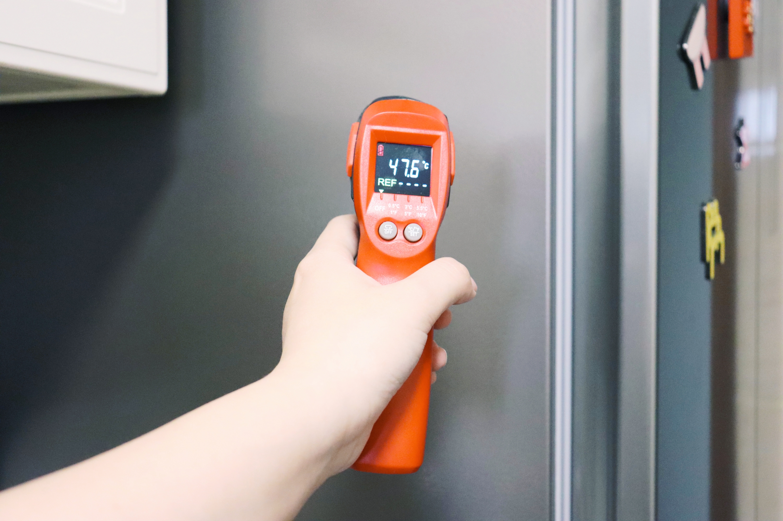 无霜冰箱和有霜冰箱哪种更好用,无霜冰箱和有霜冰箱有什么区别