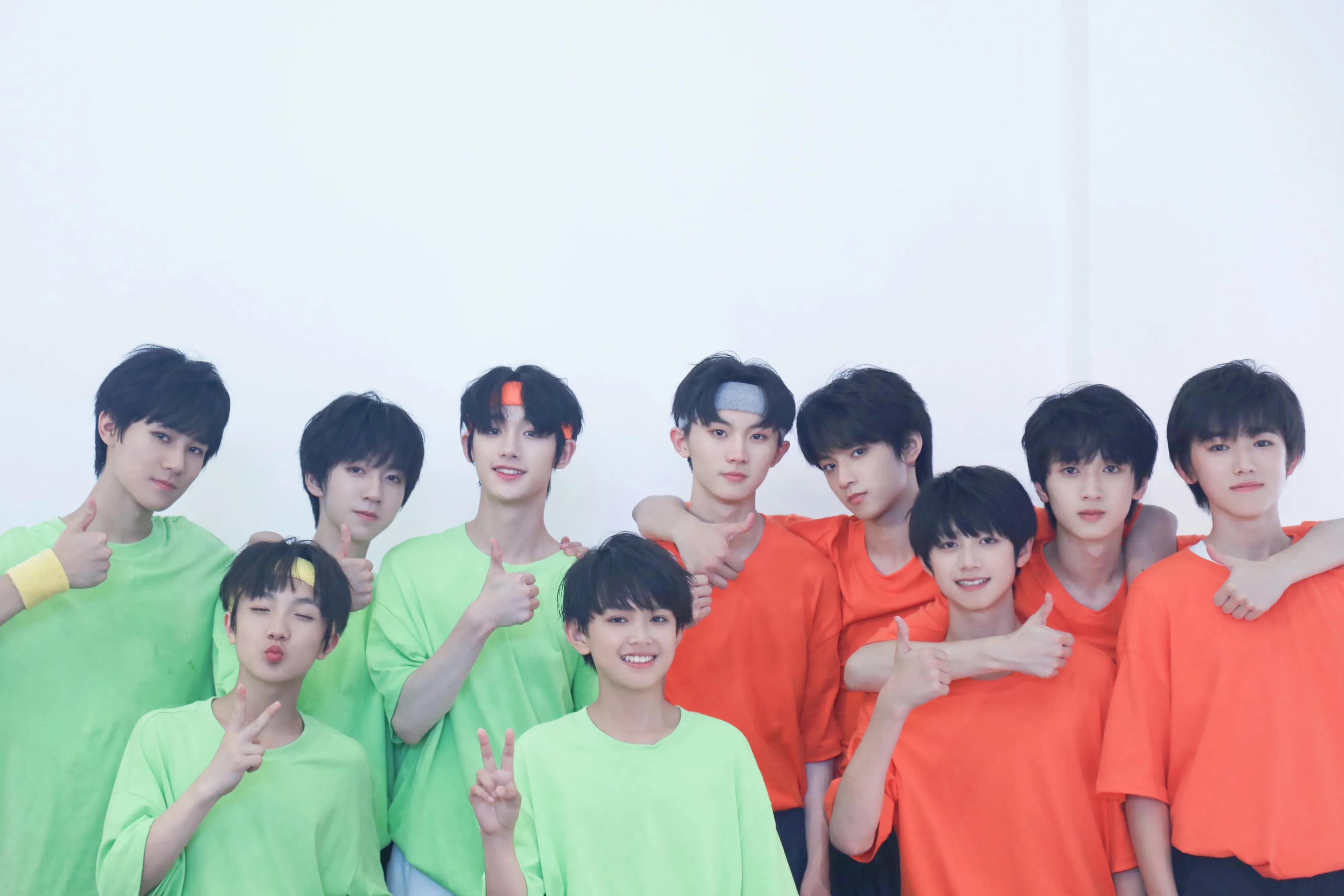 郭敬明和时代少年团合照,时代少年团全员可爱照片合照