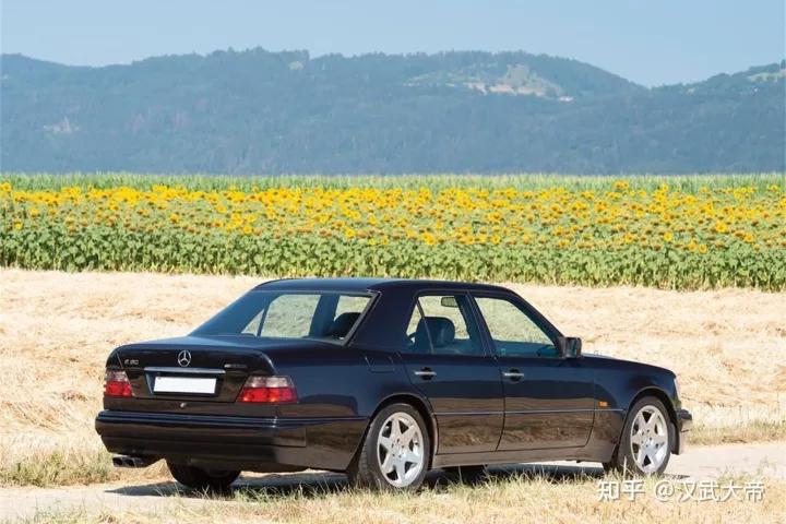 纯正梅赛德斯奔驰有哪些车型,奔驰梅赛德斯新车最入门的车型