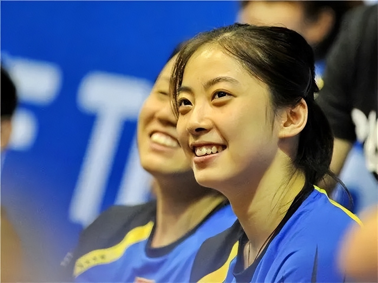 王适娴谌龙17岁,王适娴几岁和谌龙在一起的