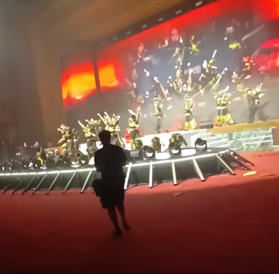 58岁毕福剑离开央视到哪了,离开央视毕福剑现在过得如何