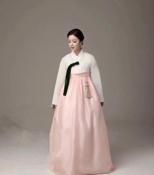 韩服与明制汉服的区别,历史上的韩国传统服饰