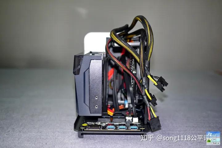 有容奶大！MantizSaturnProII雷电3显卡扩展坞评测连载2