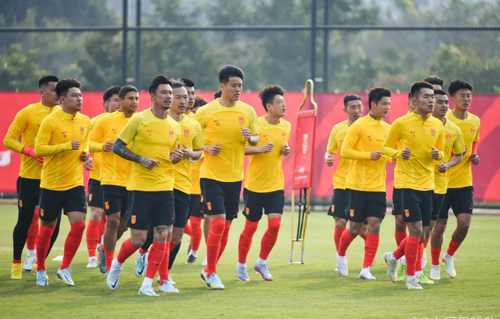 国足新名单郑智,国足补充征调徐新参加本期集训