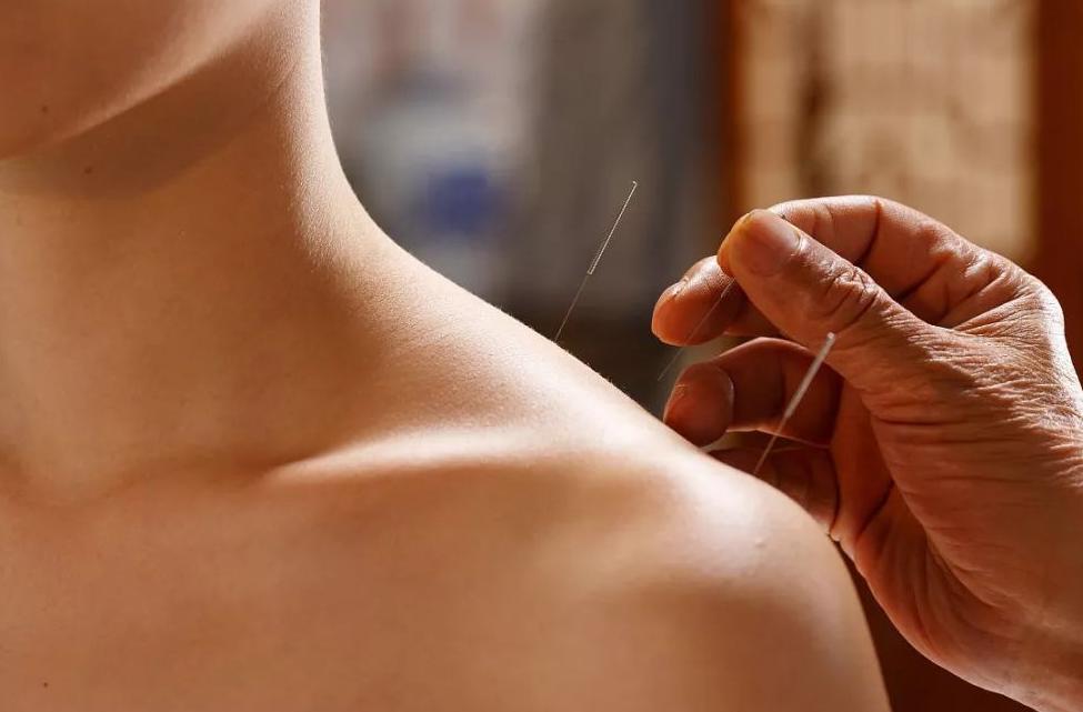 治疗腰椎间盘突出的手法,二步十法治疗腰椎间盘突出