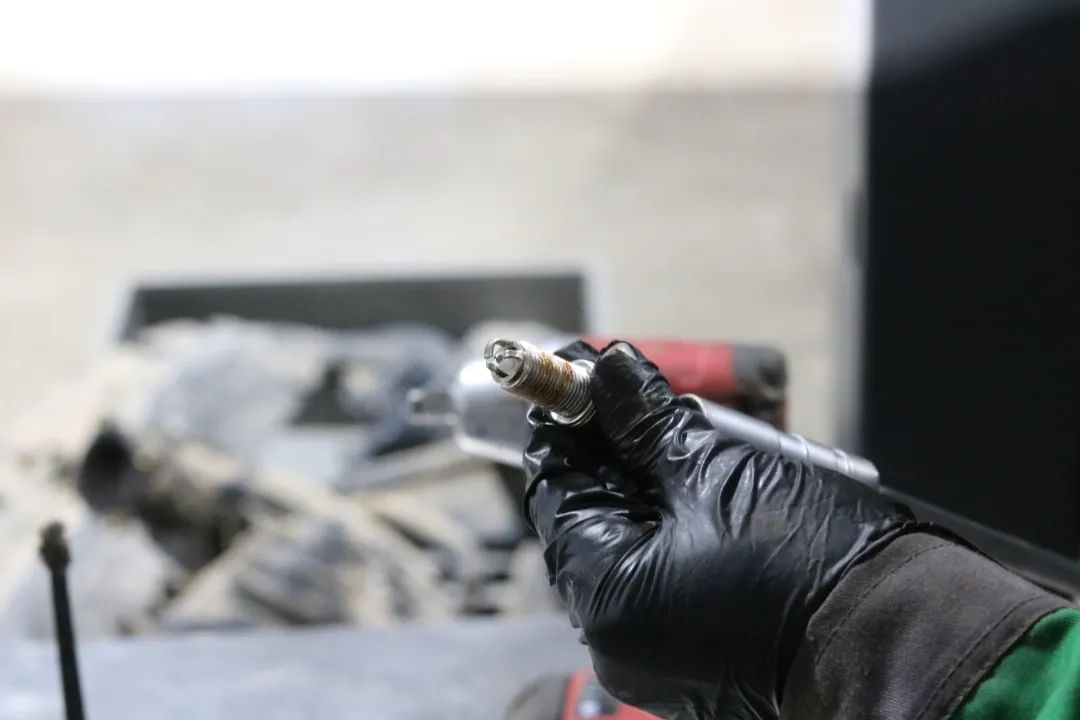 老爷子12代皇冠,12代丰田皇冠翻新改造全过程