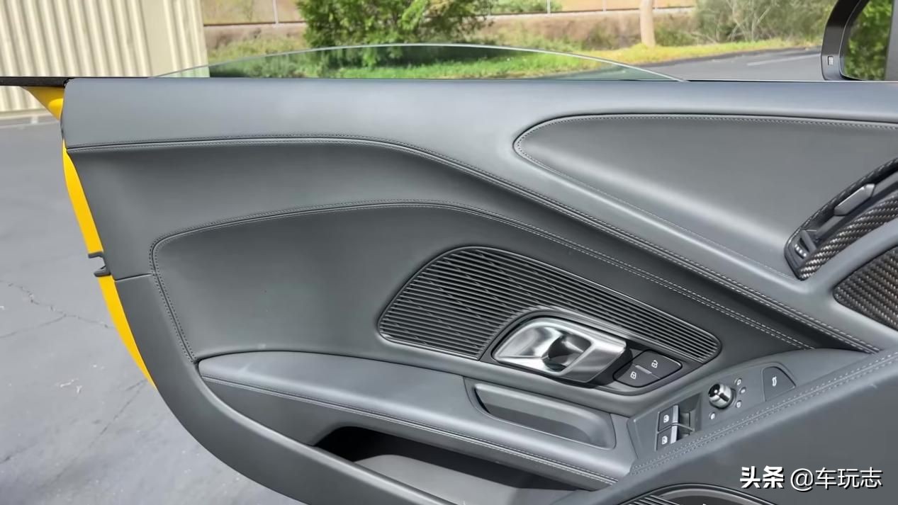 2019奥迪r8跟2020款奥迪r8,5.2v10奥迪r8限量版