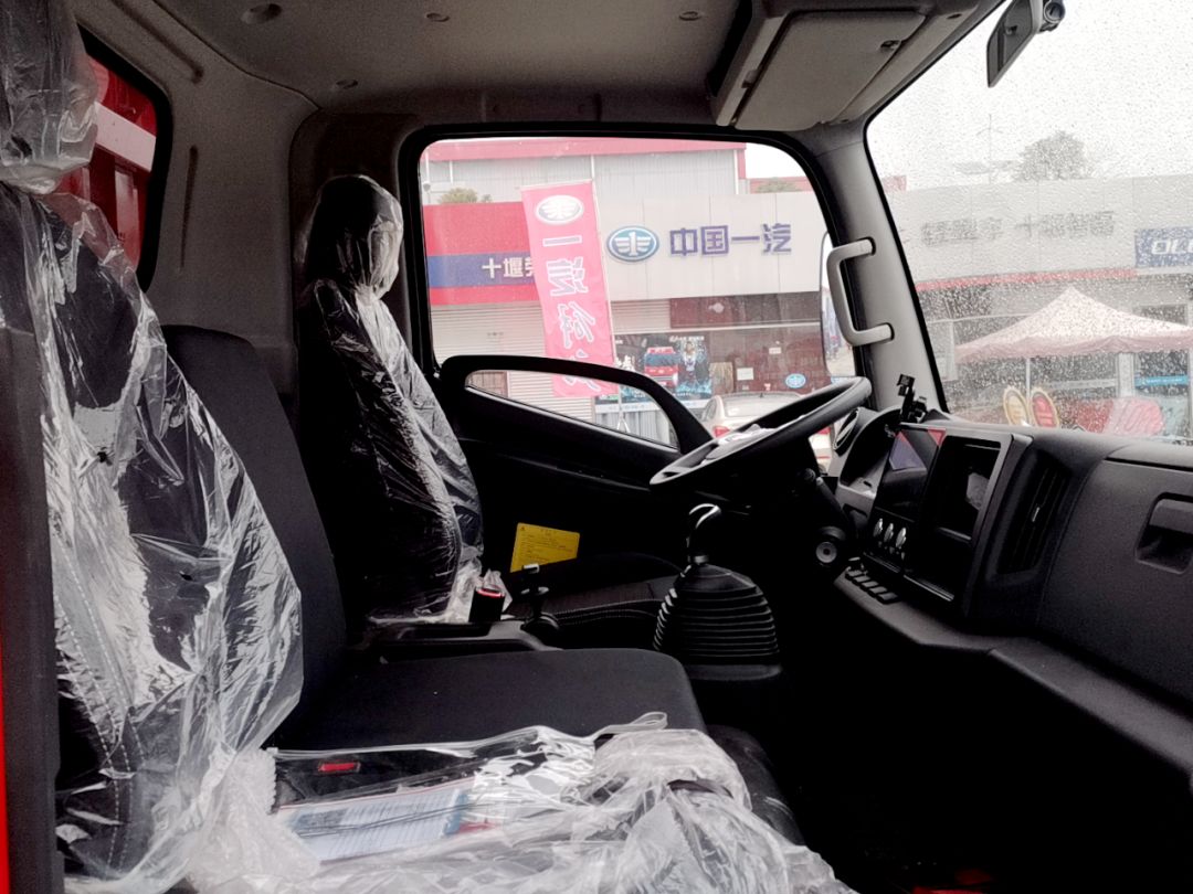 十堰龙信二手车市场雅阁,十堰龙信国际汽车城二手车直播