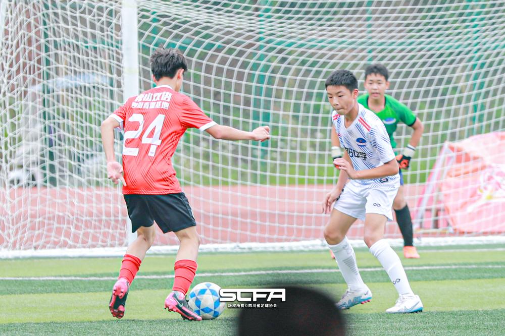 2024四川贡嘎杯足球初中组决赛,宜宾一中vs绵阳南山贡嘎杯
