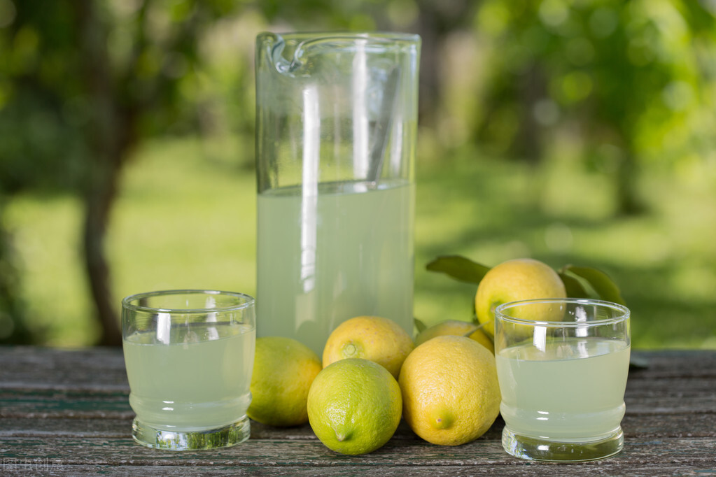 淋浴喷头堵塞用什么办法,淋浴喷头堵塞解决方法