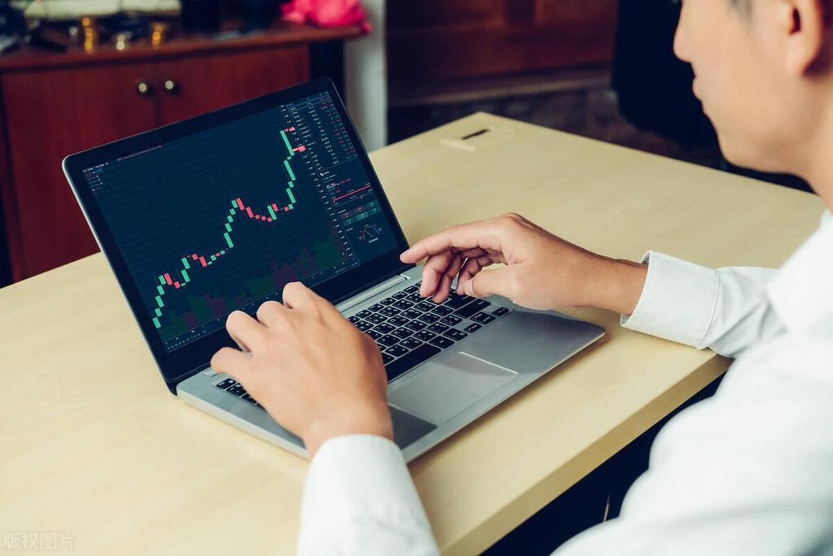 外汇交易员怎么入行,外汇交易员考试报名