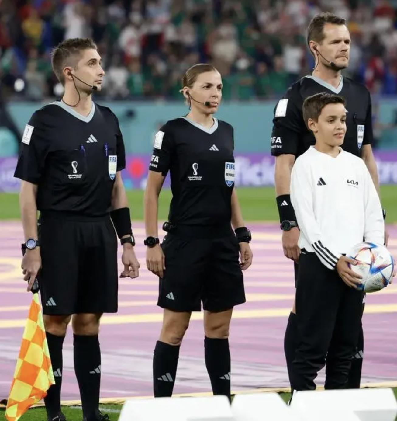 2022世界杯最美女裁判,世界杯女裁判风采视频