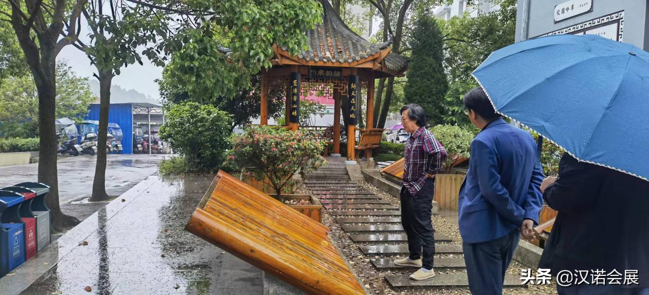 公司新闻I汉诺会展策划团队一行旧州中学交流