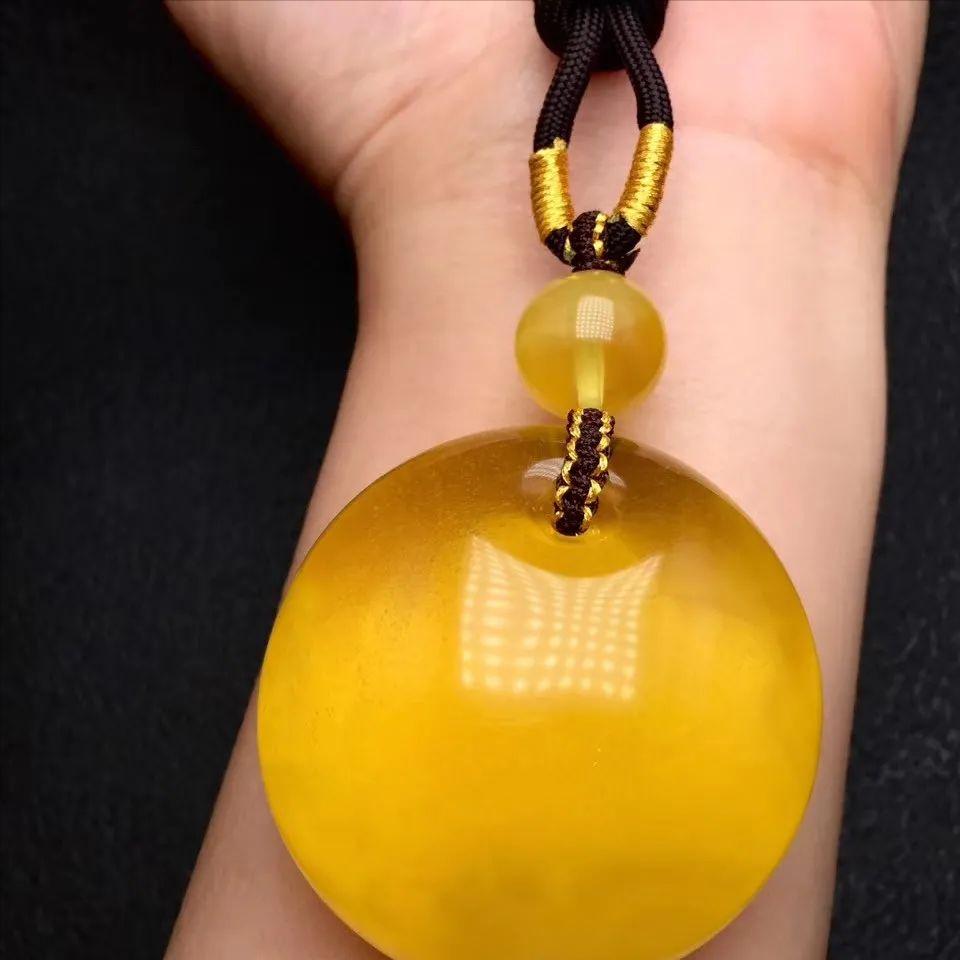 好料都到哪儿去了？琥珀蜜蜡什么时候入手最划算？