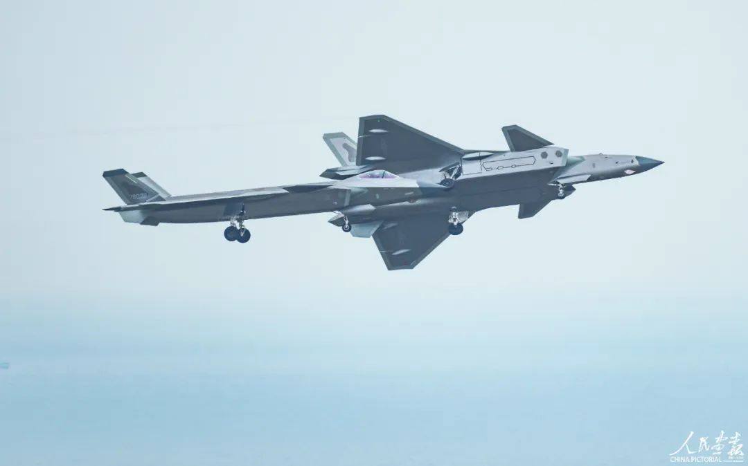 歼20首飞纪录片完整版,歼-20首飞珍贵画面曝光