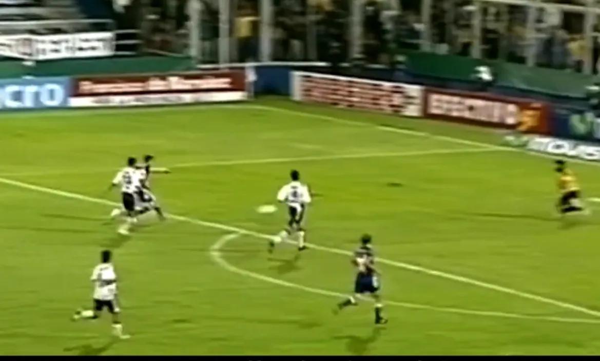 他是天才球员，辅佐两代王的功臣