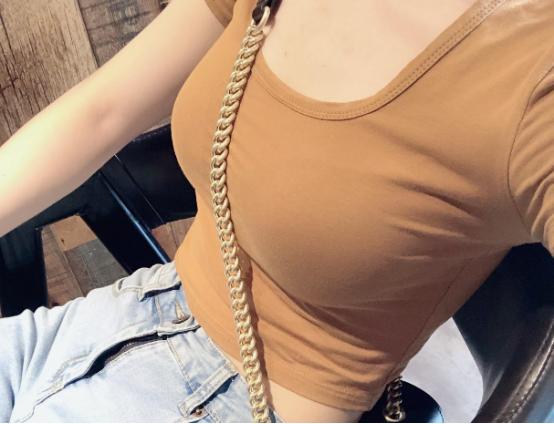 小胸假体丰胸方法,假体丰胸295cc扁平会太大吗