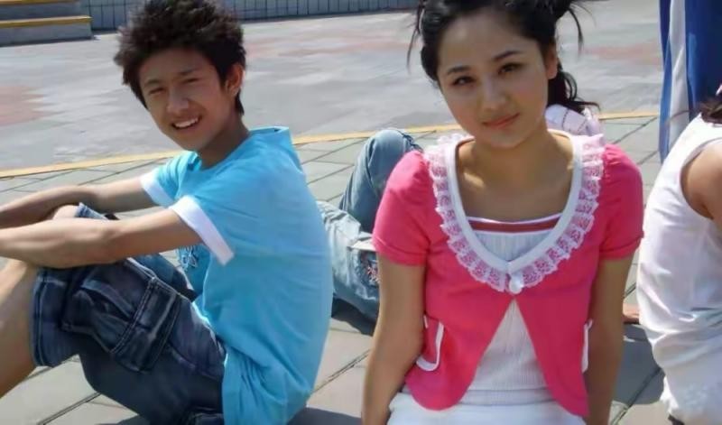 刘学义和杨紫同吃一块蛋糕视频,杨紫刘学义吃同一块蛋糕