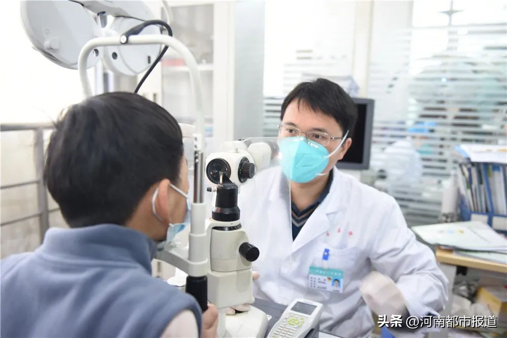 四岁孩子眼睛重度近视怎么矫正,孩子右眼是重度近视怎么办