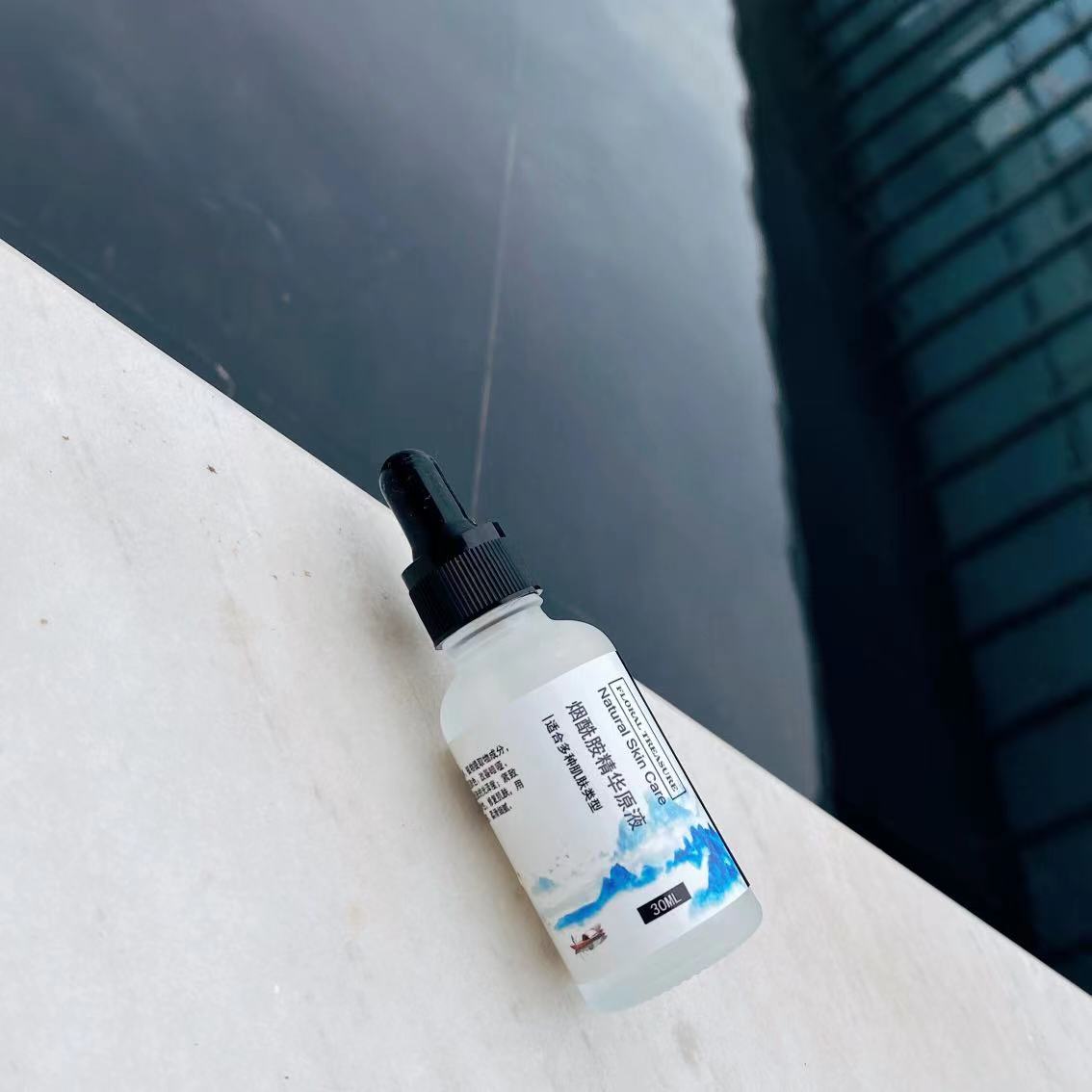 美白补水抗老化精华液,热门精华推荐抗老精华液