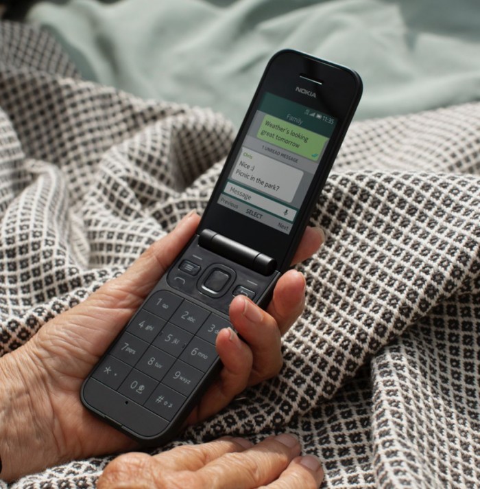 你用过最好看“翻盖”的手机：除了华为P50Pocket，谁才是第一？