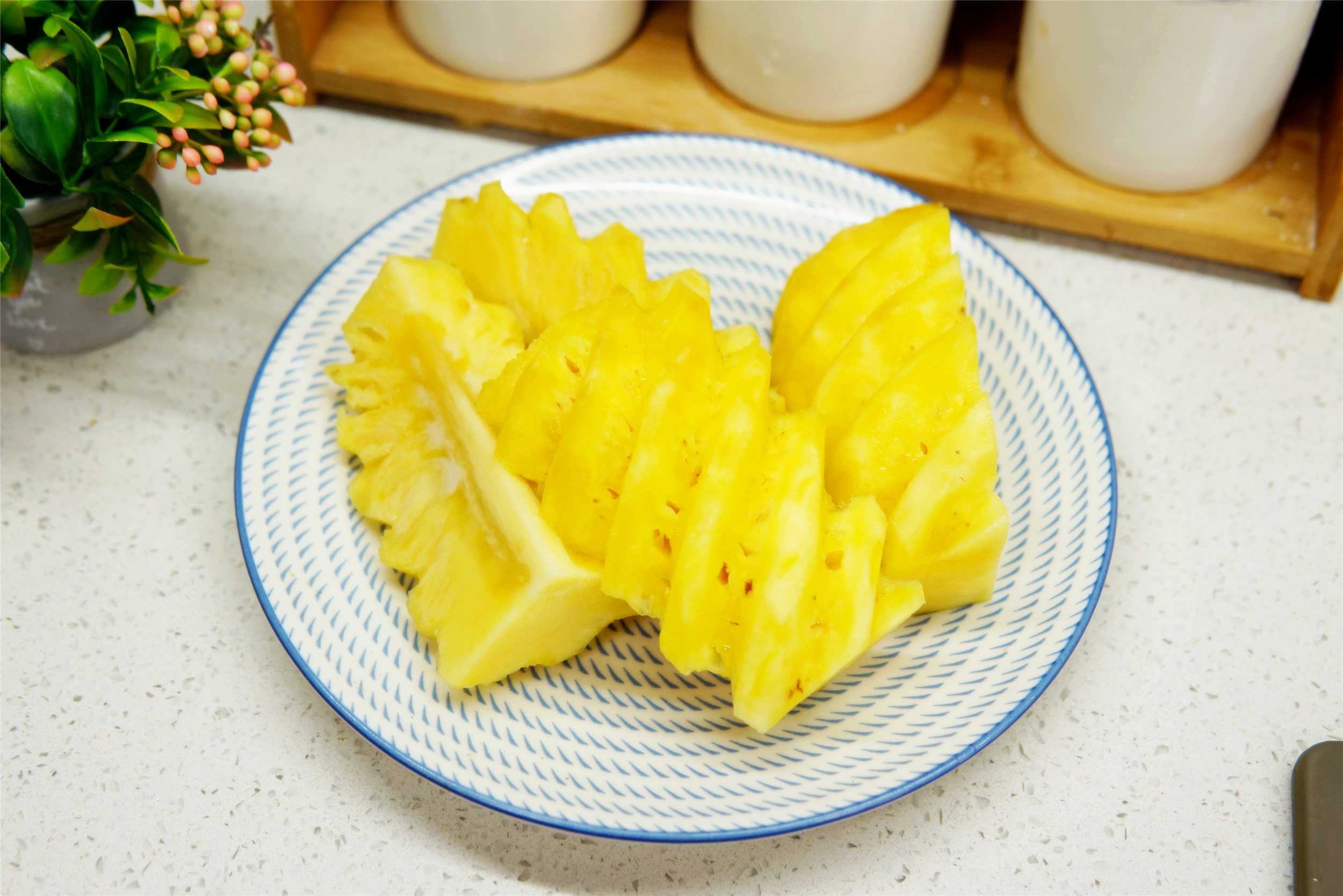 夏天吃哪些既清凉又健康水果,夏天到了这4种水果可多吃消暑