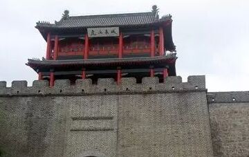 虎山长城和八达岭哪个陡峭,八达岭长城山海关长城