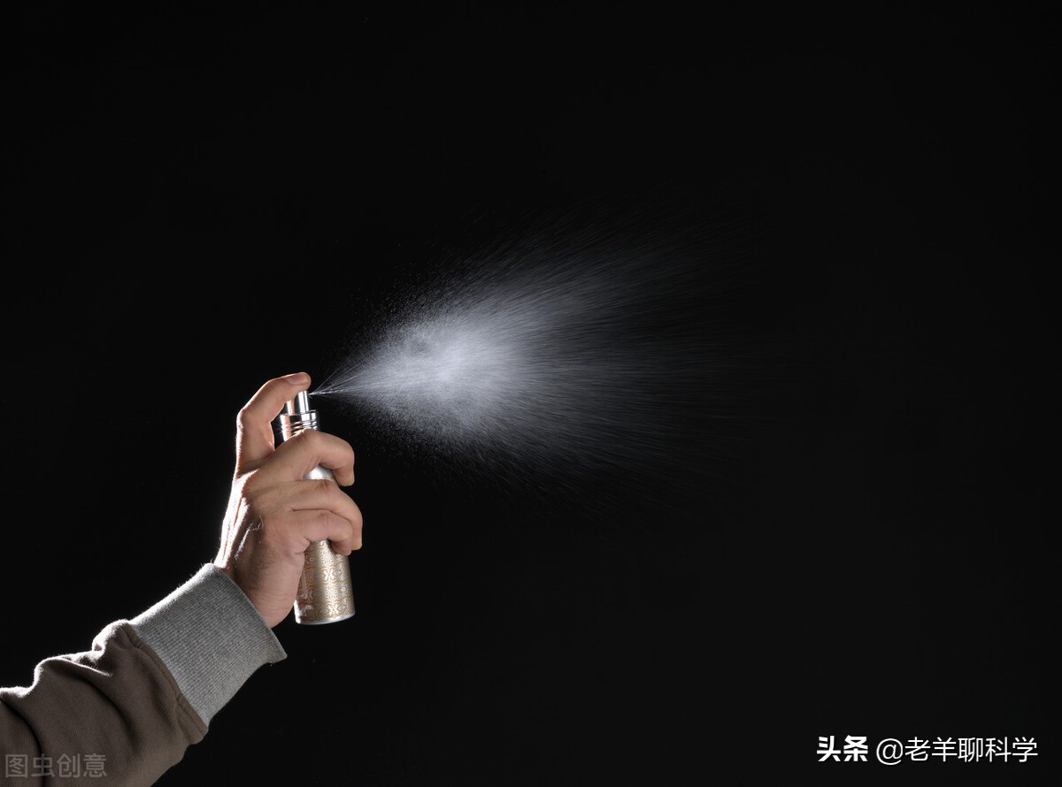 男子夜钓蟒蛇,男子夜钓碰到蟒蛇河南