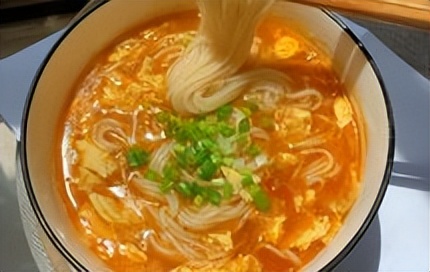 中伏吃面三伏吃什么,入伏饺子中伏吃面