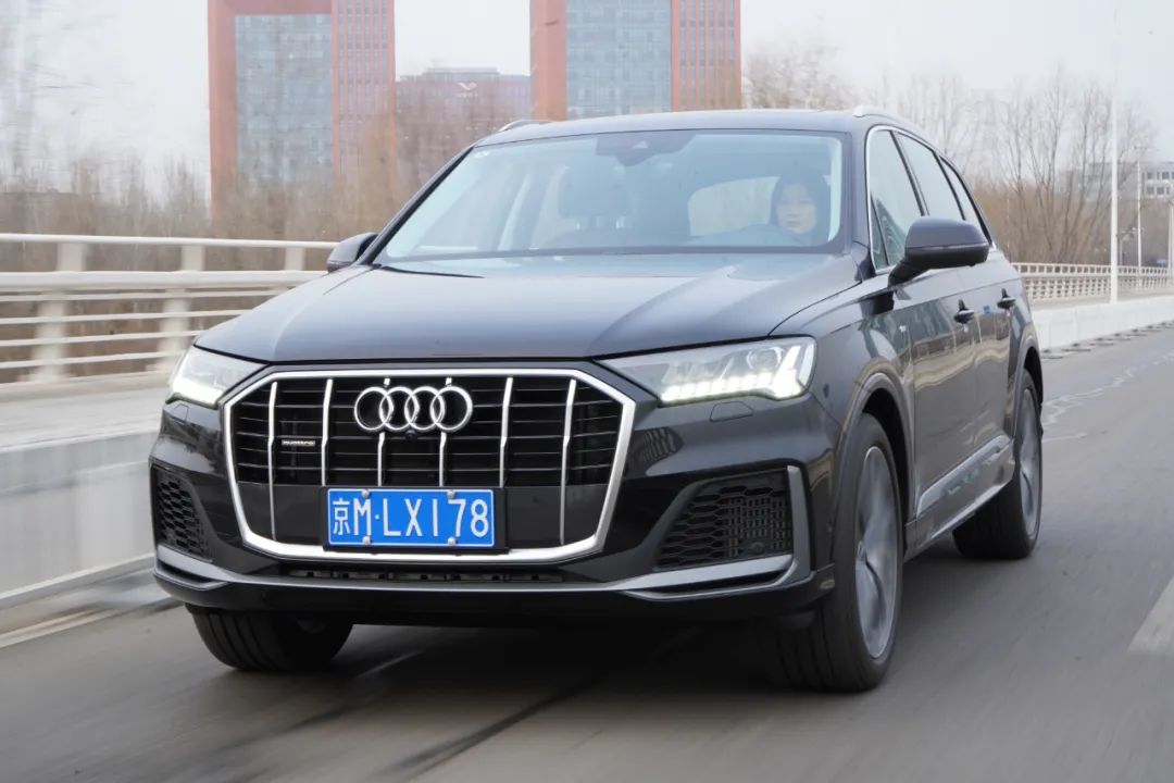 新款奥迪q7和老款比较,老款奥迪q7vs老款奥迪q5