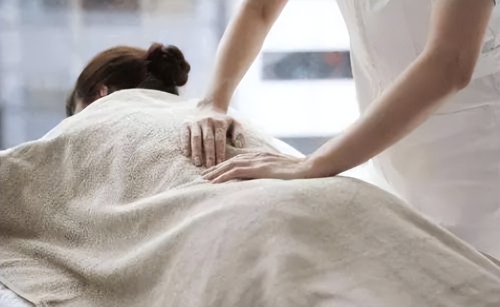 女性身上的3个部位比较敏感，不要轻易让人按摩，自己也要少碰