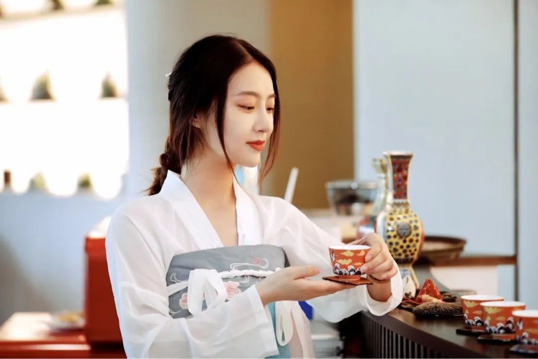 越秀服务,越秀服务创新