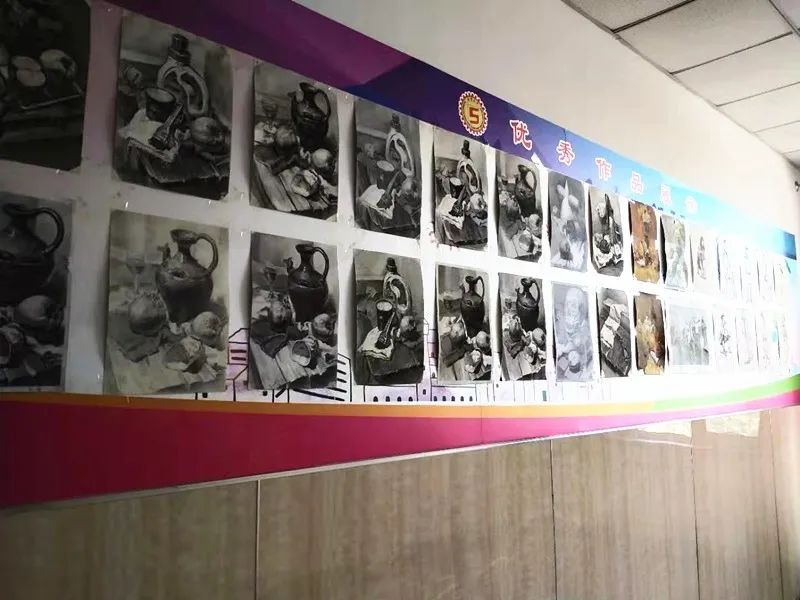 内蒙古包头市青山区北重五中,包头市北重五中校内情况