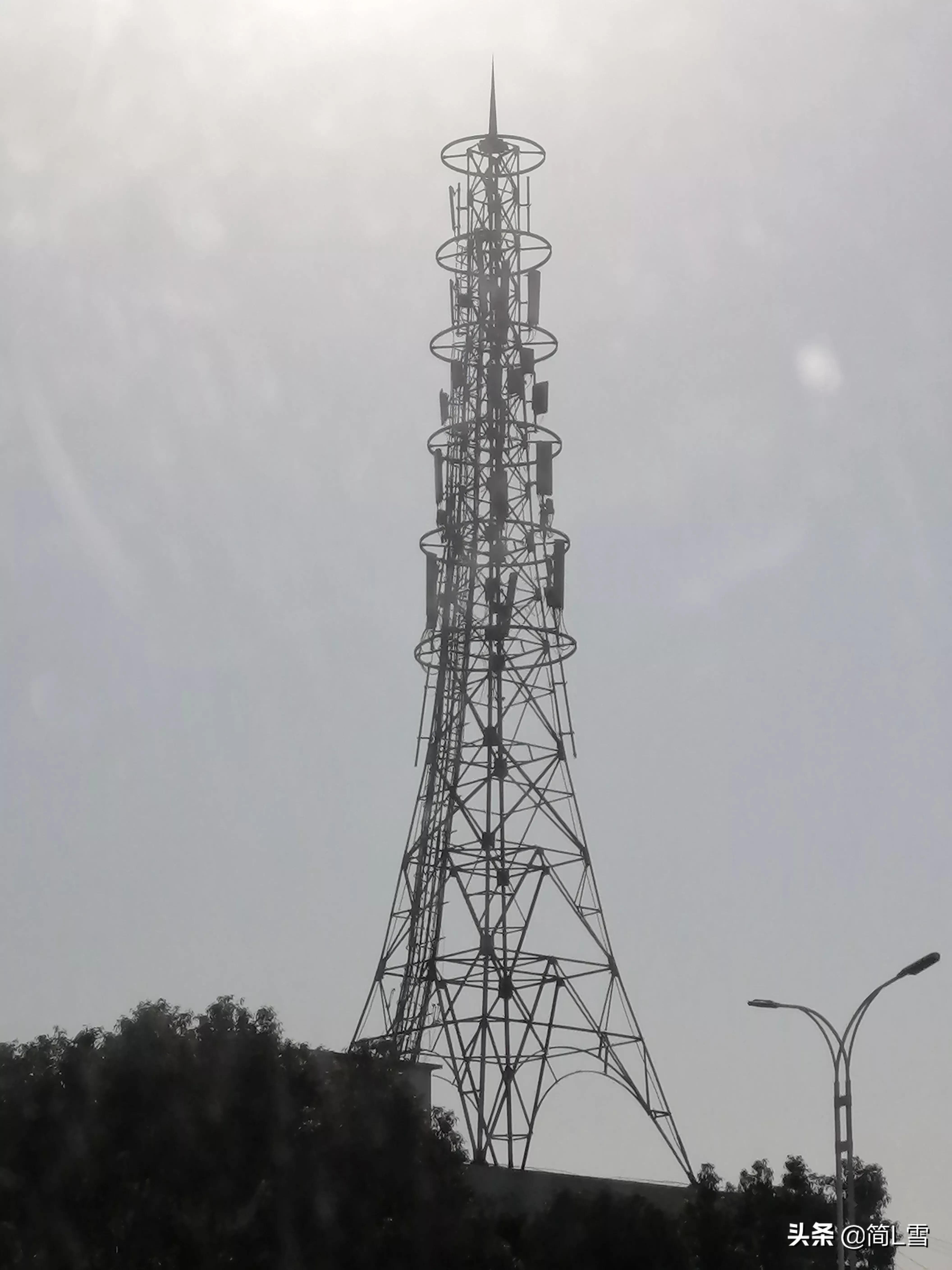 论微笑表情,面无表情的人