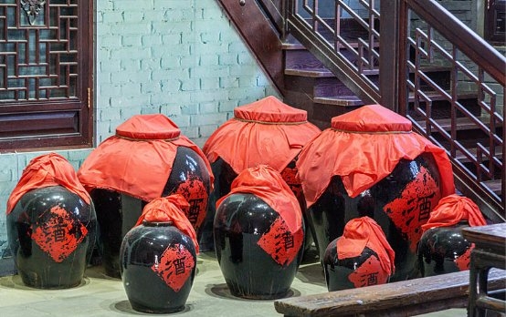 品一杯好酒享一刻惬意人生,人民小酒品评