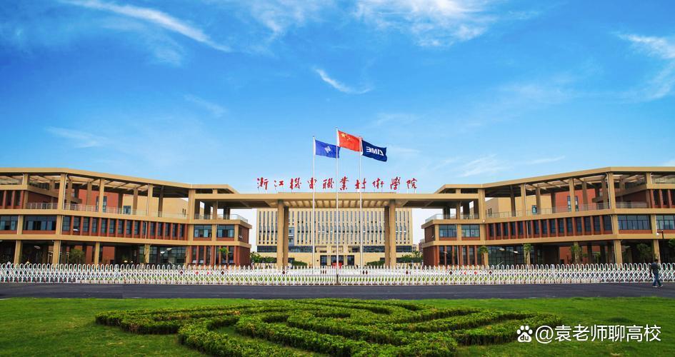 这几所双非院校含金量超211,全国最好的十大专科院校排名