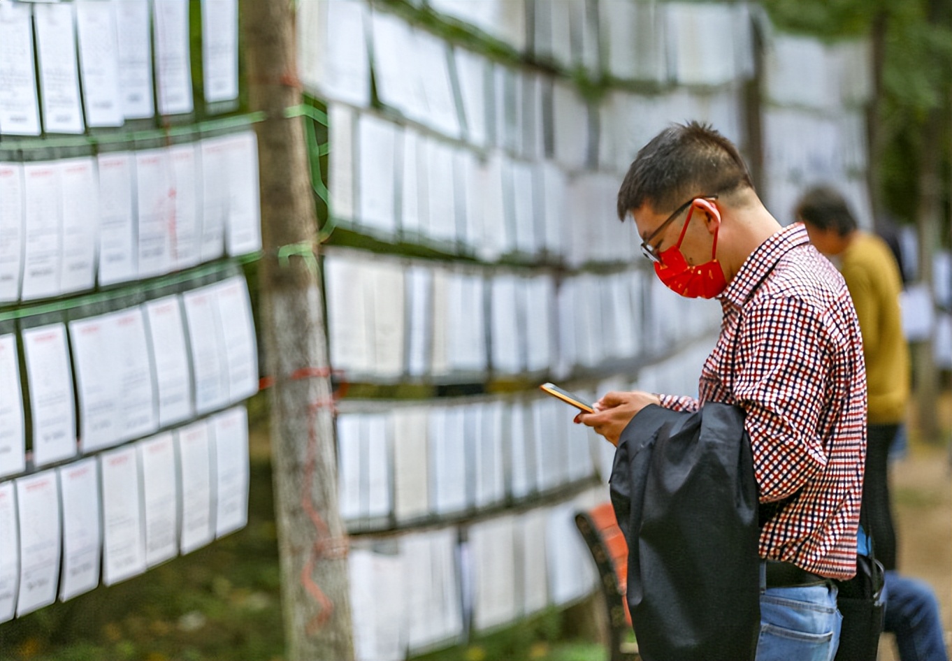 月薪3万28岁大学生择偶8个要求,年薪百万女生高学历择偶标准